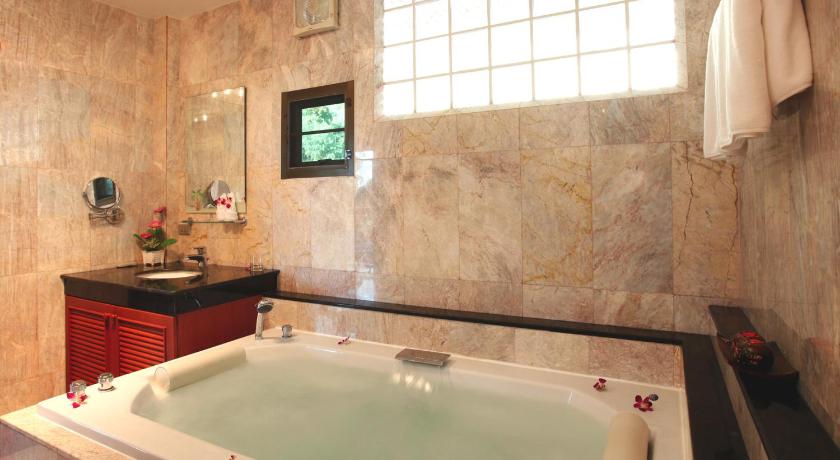 Image of Three-Bedroom Thai Style Luxury Villa with Private Pool 2