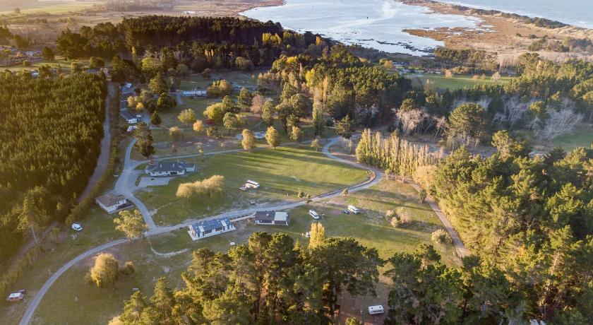 Dyster tøjlerne siv Spencer Beach Top 10 Holiday Park, Christchurch - 2023 Reviews, Pictures &  Deals