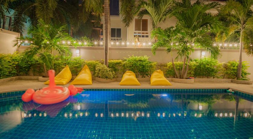 Pratumnak 6 Pool Villa Pattaya  photo