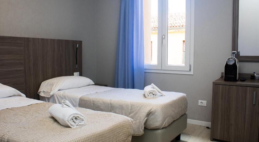 Image of Triple Room 4