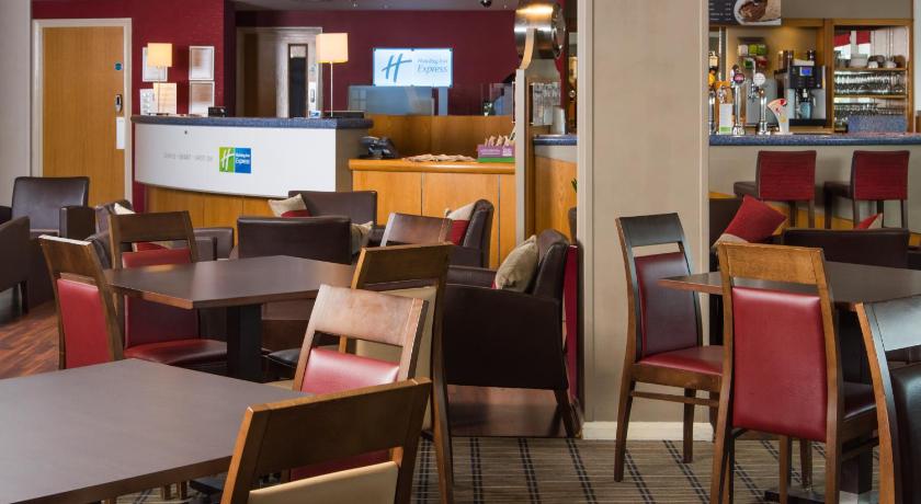 Holiday Inn Express London Chingford