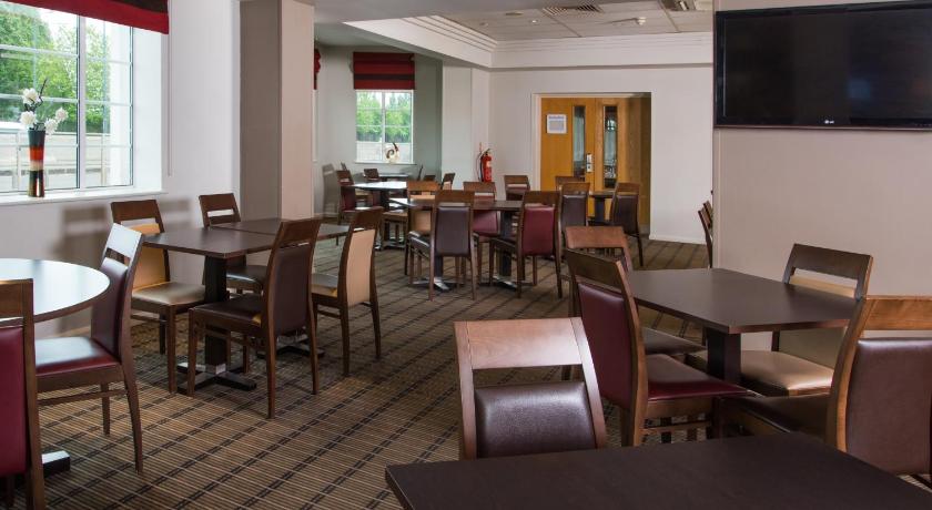 Holiday Inn Express London Chingford