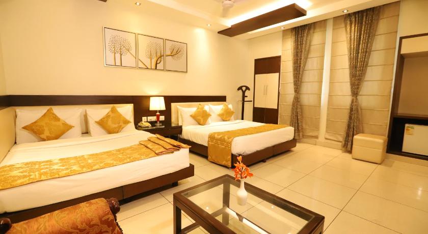 Amrapali Grand The Boutique Hotel