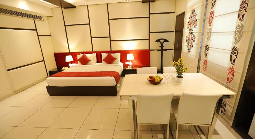 Amrapali Grand The Boutique Hotel