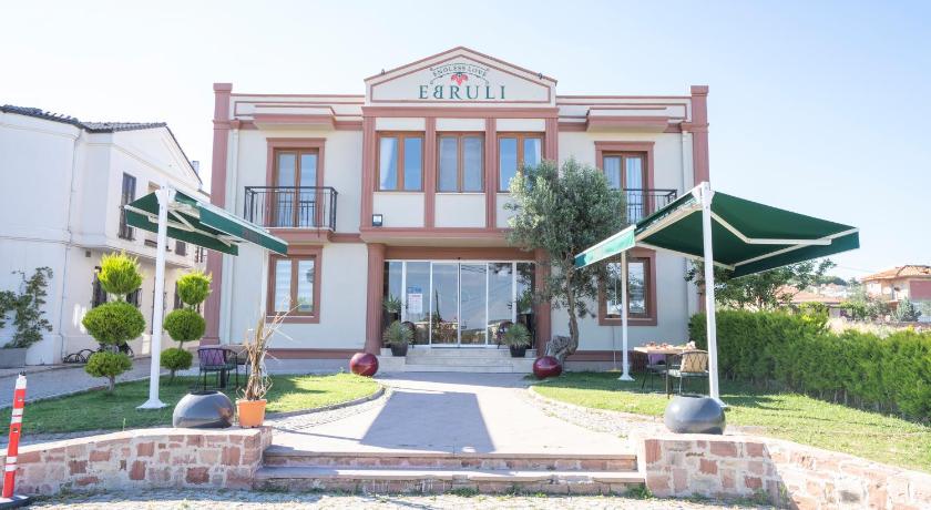 Ebruli Otel Cunda