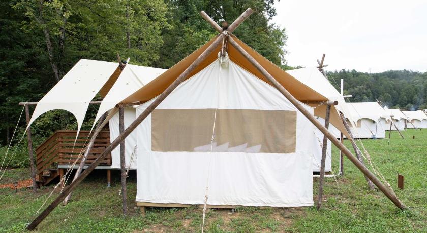Image of Suite Tent with Private Bathroom 13
