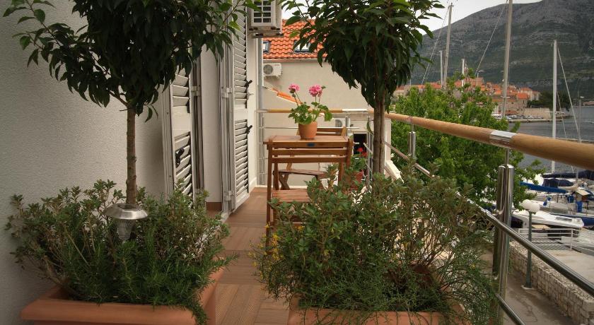 Marina Guesthouse photo
