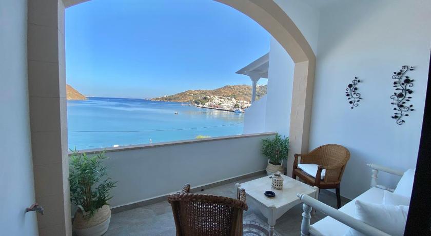 Petridi Maria Suites &amp; Apartments — Hotel in Patmos