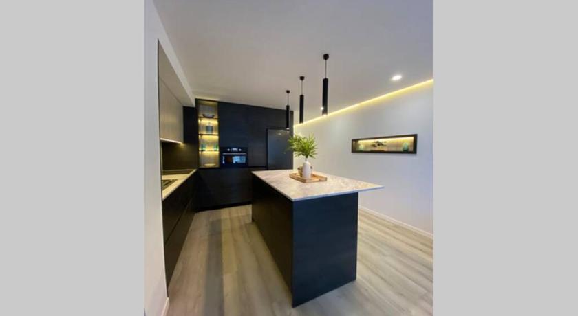 PRECIOSO APARTAMENTO A ESTRENAR EN CENTRO DE NERJA photo