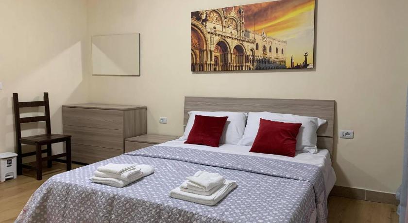 Chowdhury House — Hotel in Venice