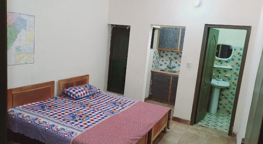 Continental Boys Hostel Model Town — Hotel in Lahore