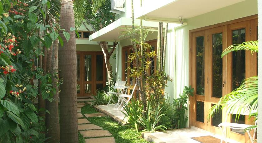 The Gecho Inn Town photo
