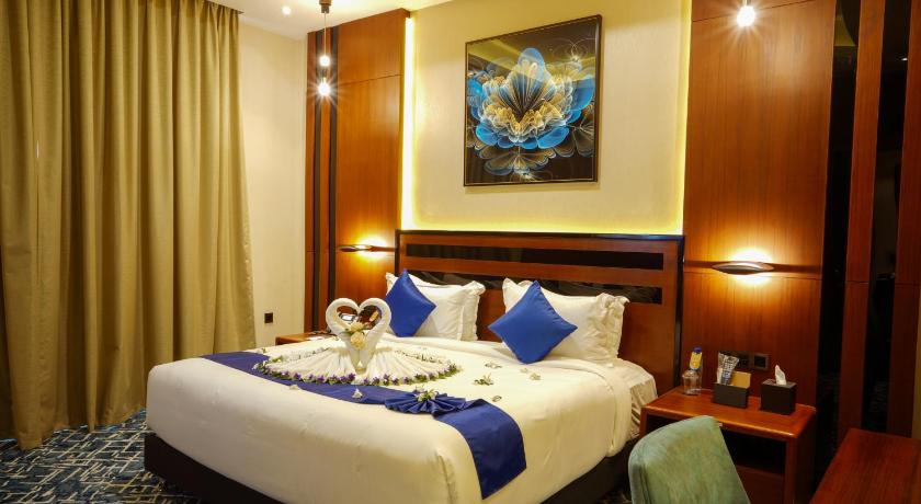 Image of Executive Suite 4