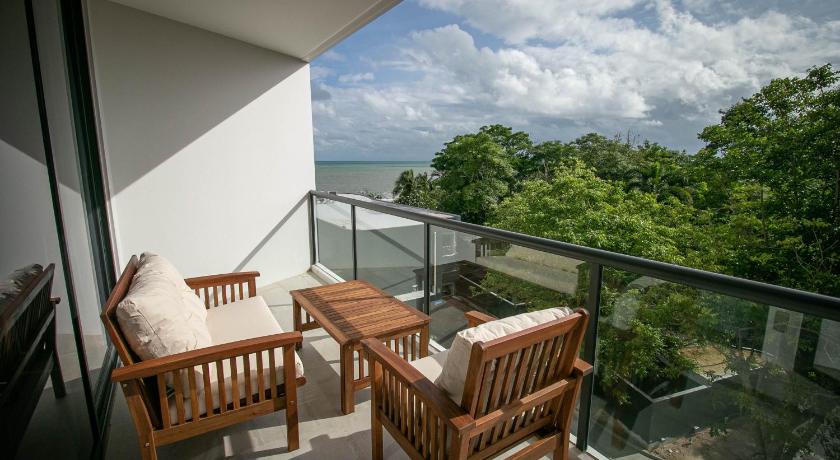 라용 Escape Condominiums Beachfront Suites - Mae Phim 5성급 게스트하우스 외관