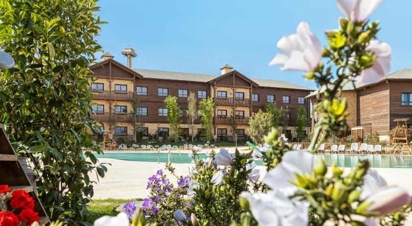 PortAventura® Hotel Colorado Creek - Includes PortAventura Park Tickets