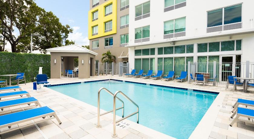 Holiday Inn Express Doral Miami