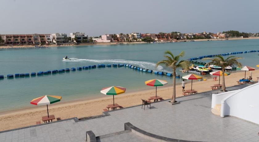 Lafontaine Lagoon Resort photo