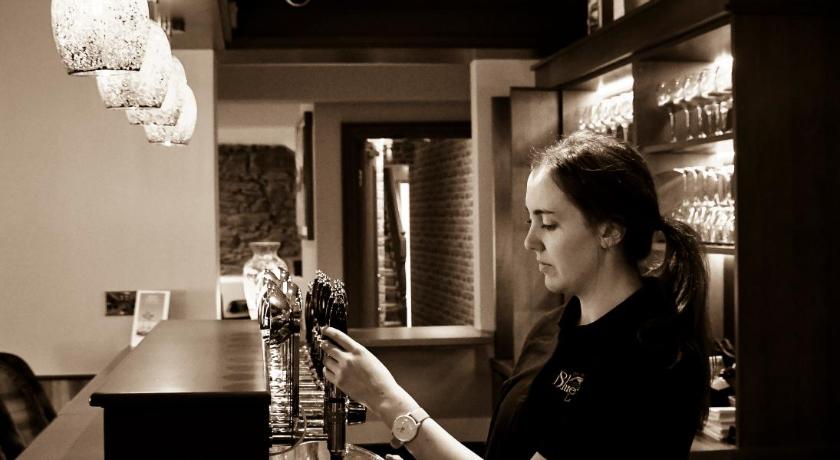 The Leitrim Inn and Blueway Lodge photo