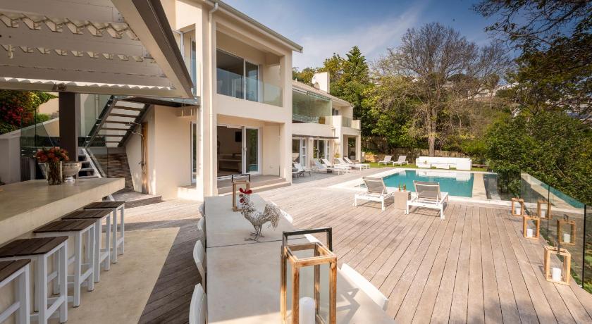 Number Eleven Self-Catering Villa photo