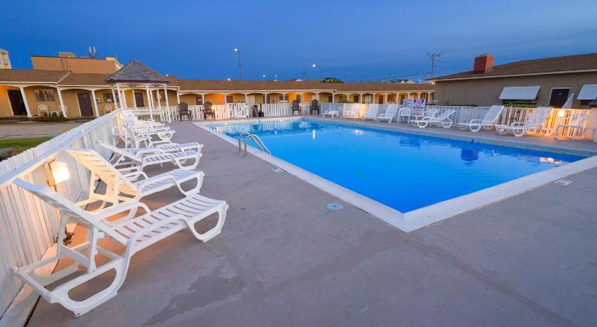Outer Banks Motor Lodge photo