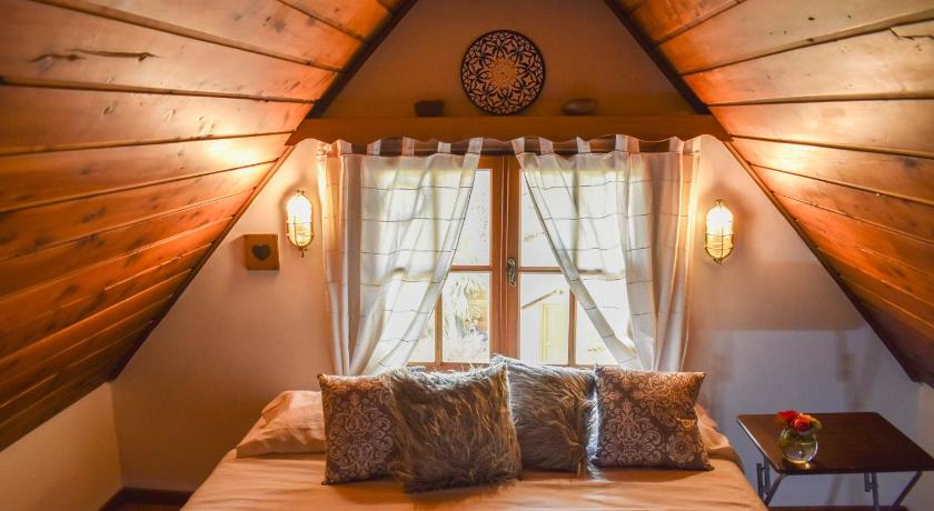 Háromágyas szoba - közös fürdőszobával (Triple Room with Shared Bathroom) fotója 2