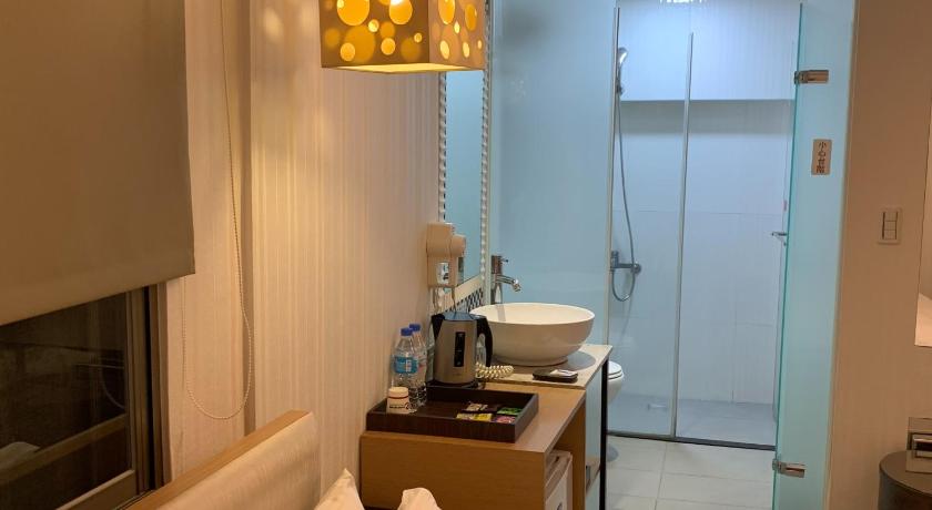 Image of Elegant 14