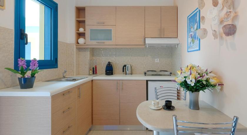 Image of Junior Suite with Panoramic Sea View & Hot Tub 10