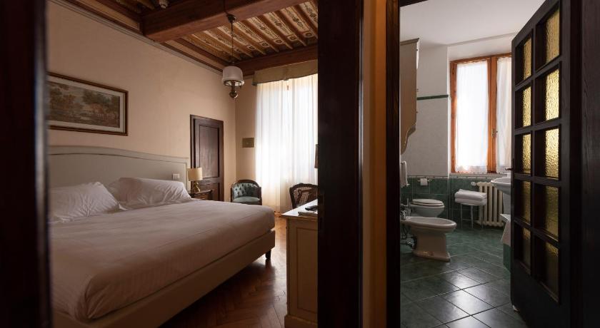 Villa Scacciapensieri Boutique Hotel