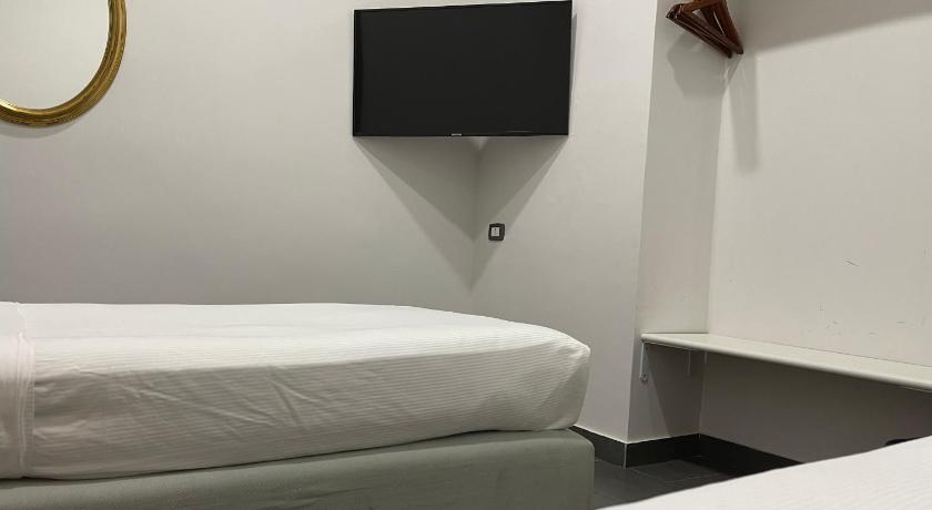Image of Twin Room for 2 People 9