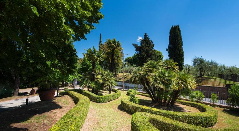 Villa Scacciapensieri Boutique Hotel