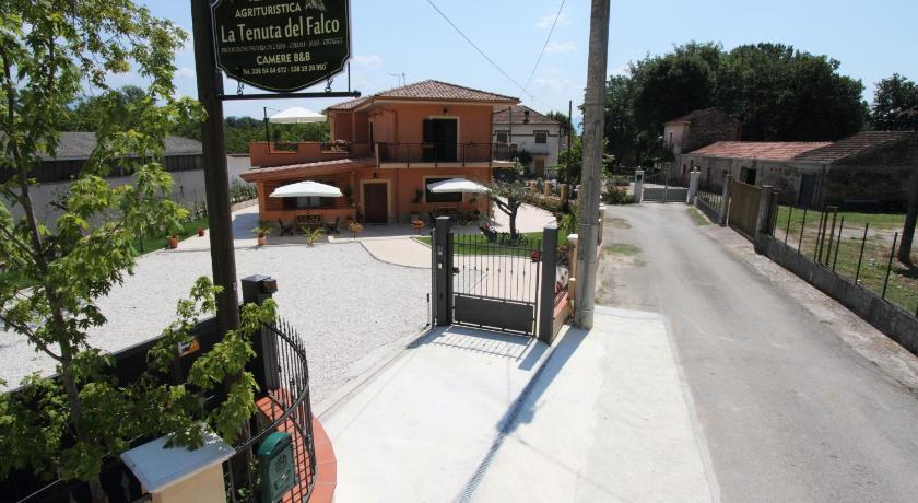 Azienda Agrituristica La Tenuta del Falco