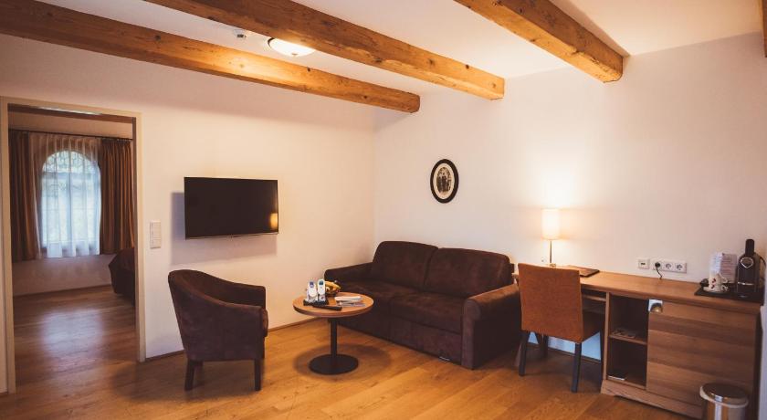 Image of Family Suite Standard 4