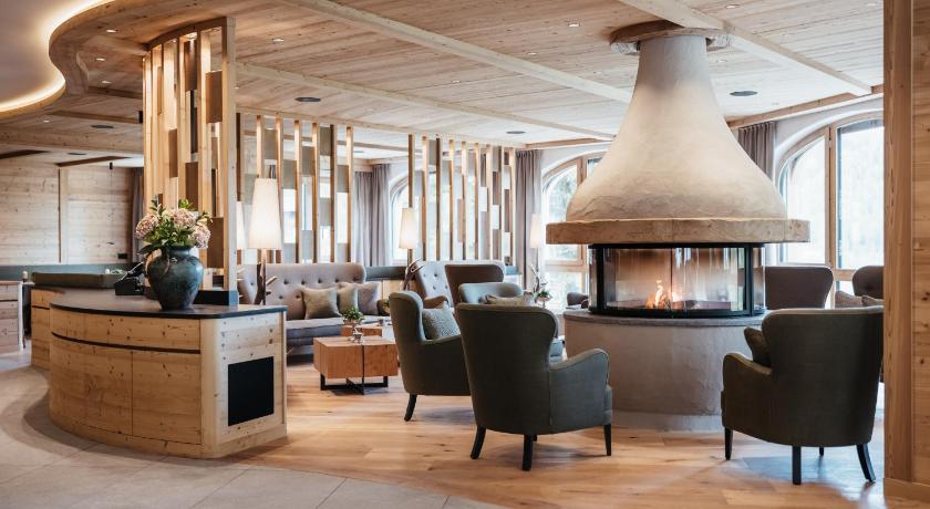 Kolfuschgerhof Mountain Resort photo