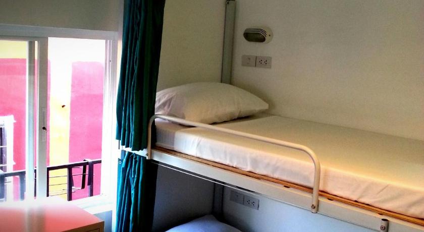 Image of Bed in 8 Bed Mixed Dormitory 9