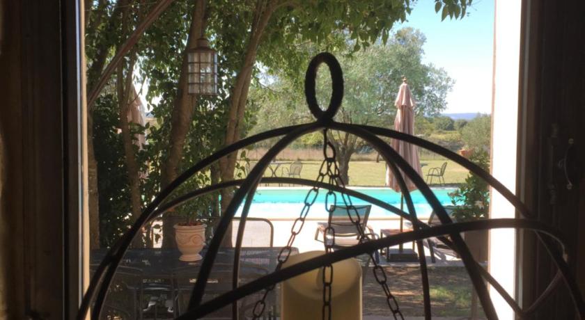 La Fontaine des Oliviers photo