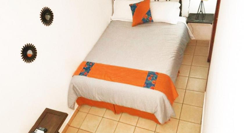 Hostal Las Puertas photo