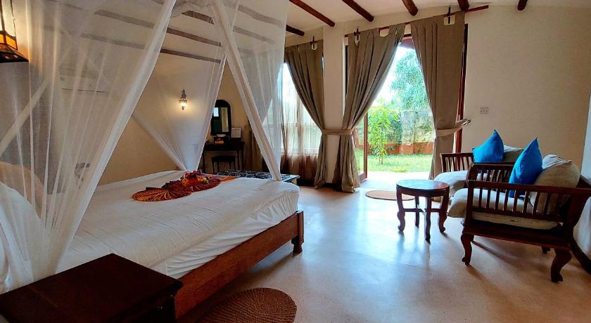 Kena Beach Hotel photo