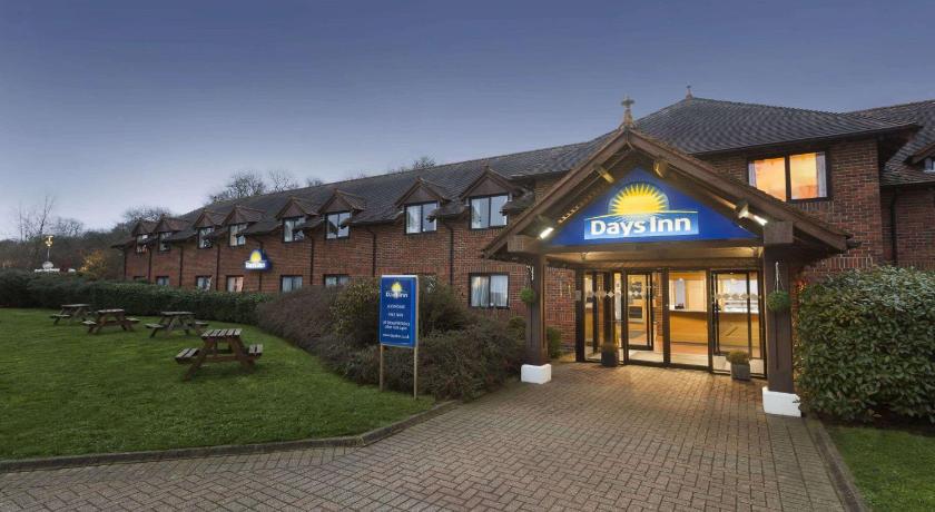 Days Inn by Wyndham Sevenoaks Clacket Lane