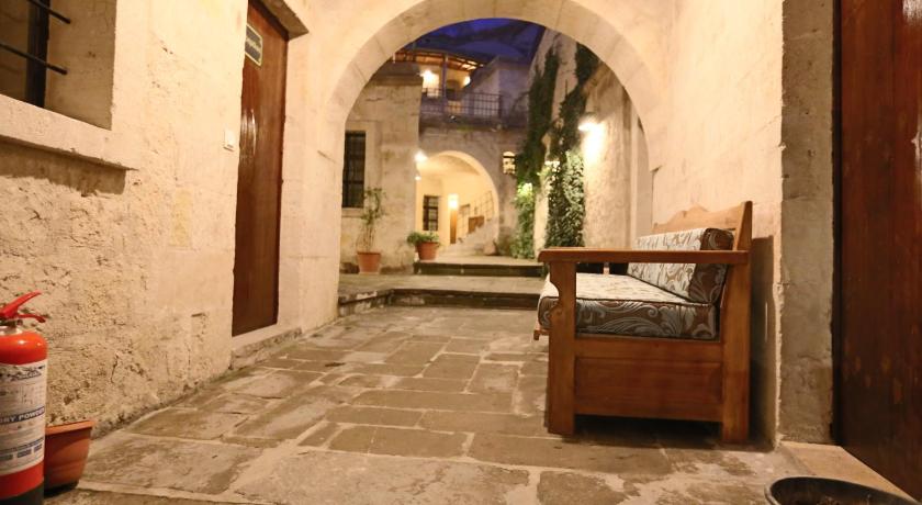 Imperial Cave Suites & Spa