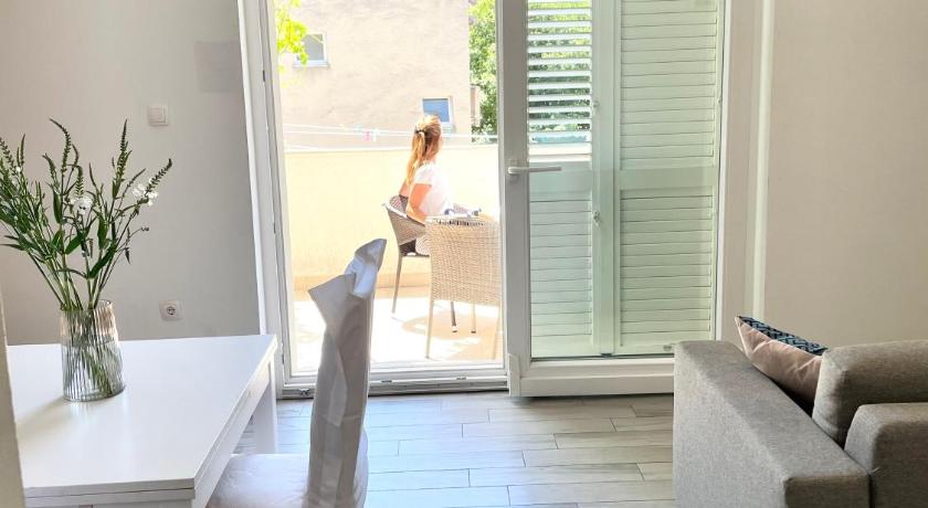 Apartment Zane Bacvice — Hotel in Split