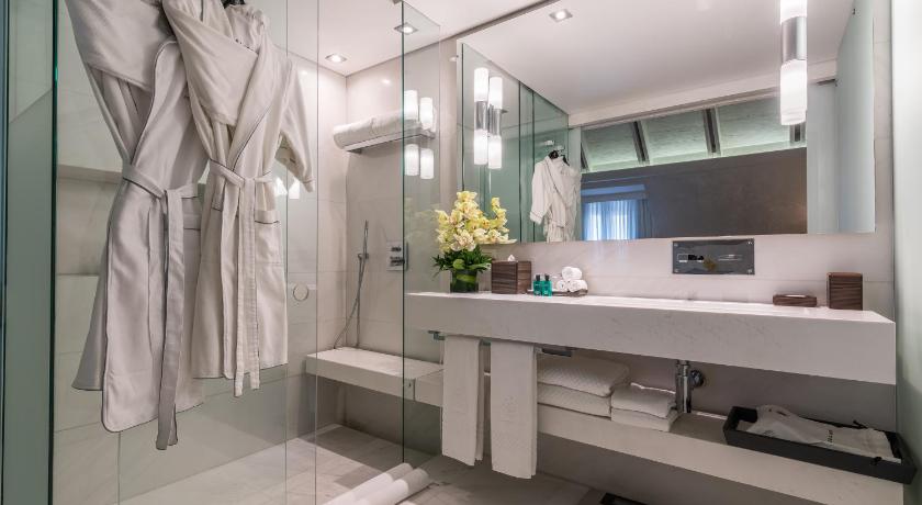 รูปของImperial Amaral King Suite with Terrace and Spa Bath - Ocean View 14