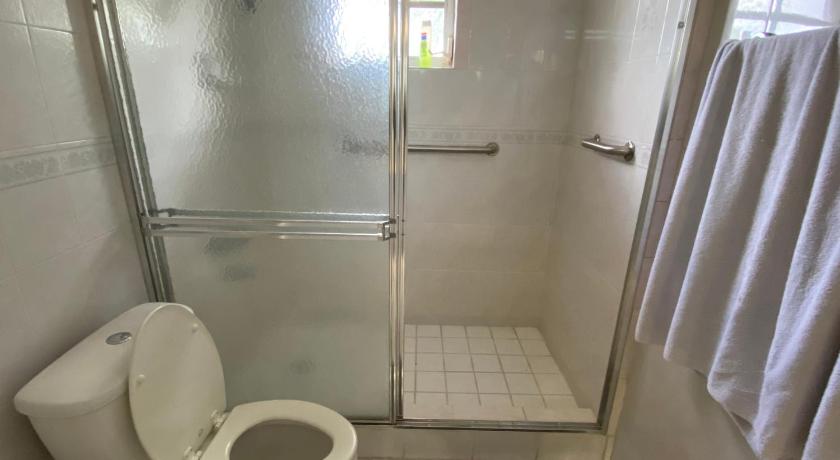 Private Cubicle - Single Bed - Mixed Shared Dorm - MIAMI AIRPORT photo