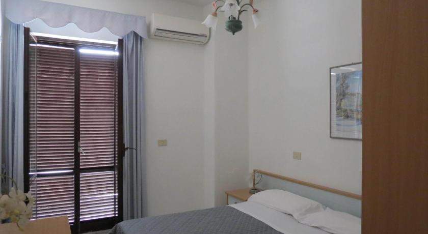 Hotel Santa Maria photo
