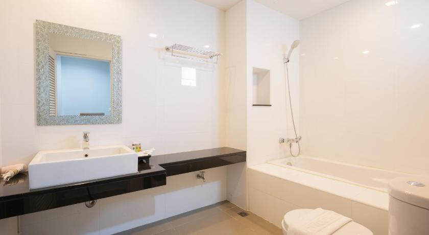 Image of Apartment with Balcony 2