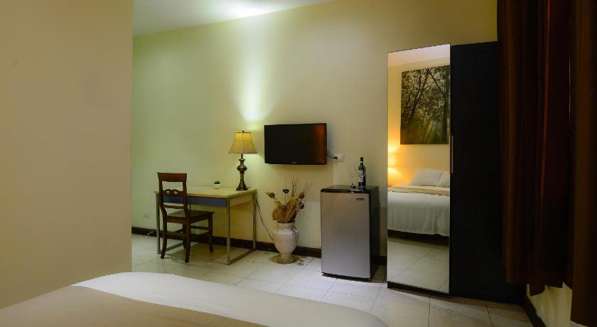 Image of Standard 1 Double Bed. (3rd floor, No elevator) 7