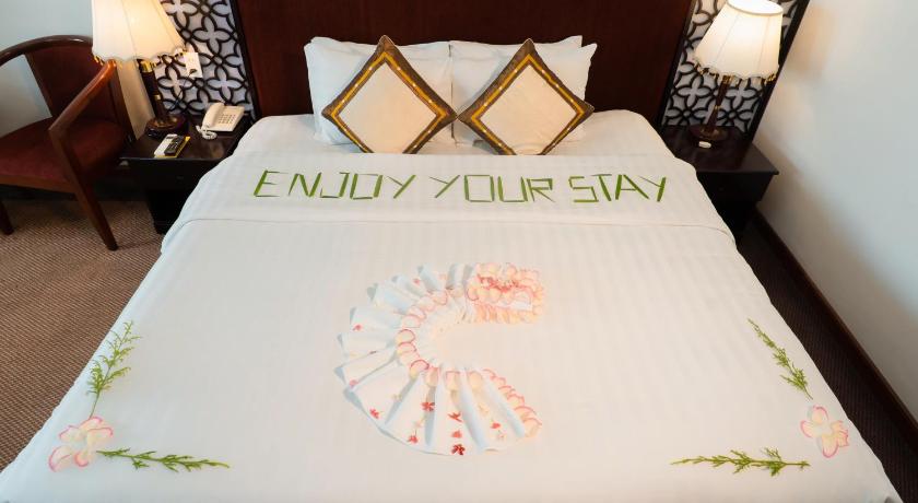 Image of Suite River View 12