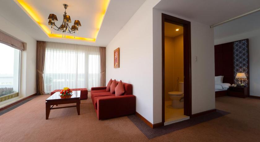 Image of Premier Suite River View 6