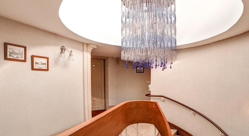 Faros Old City Hotel - image 4