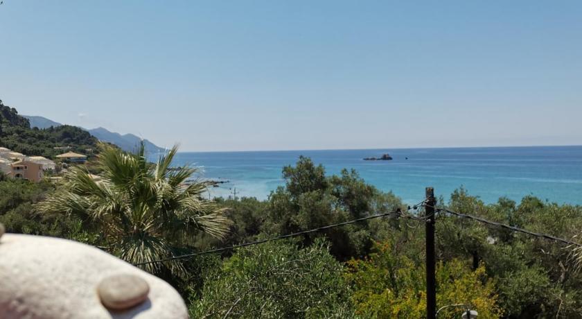 Pelekas Beach Apartments Rolling Stone photo