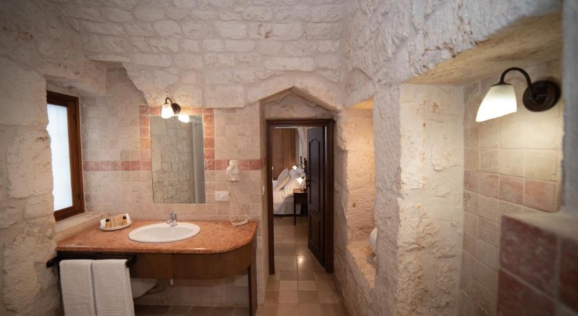 Image of Superior Triple Room 7